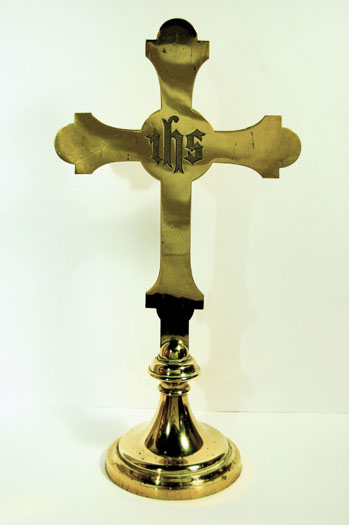 Plain brass Latin cross in the style of St. James