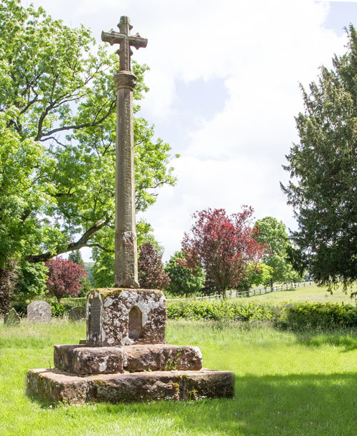 Churchyard Cross/War Memorial