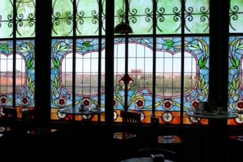 Art Deco windows at Casa Lis
